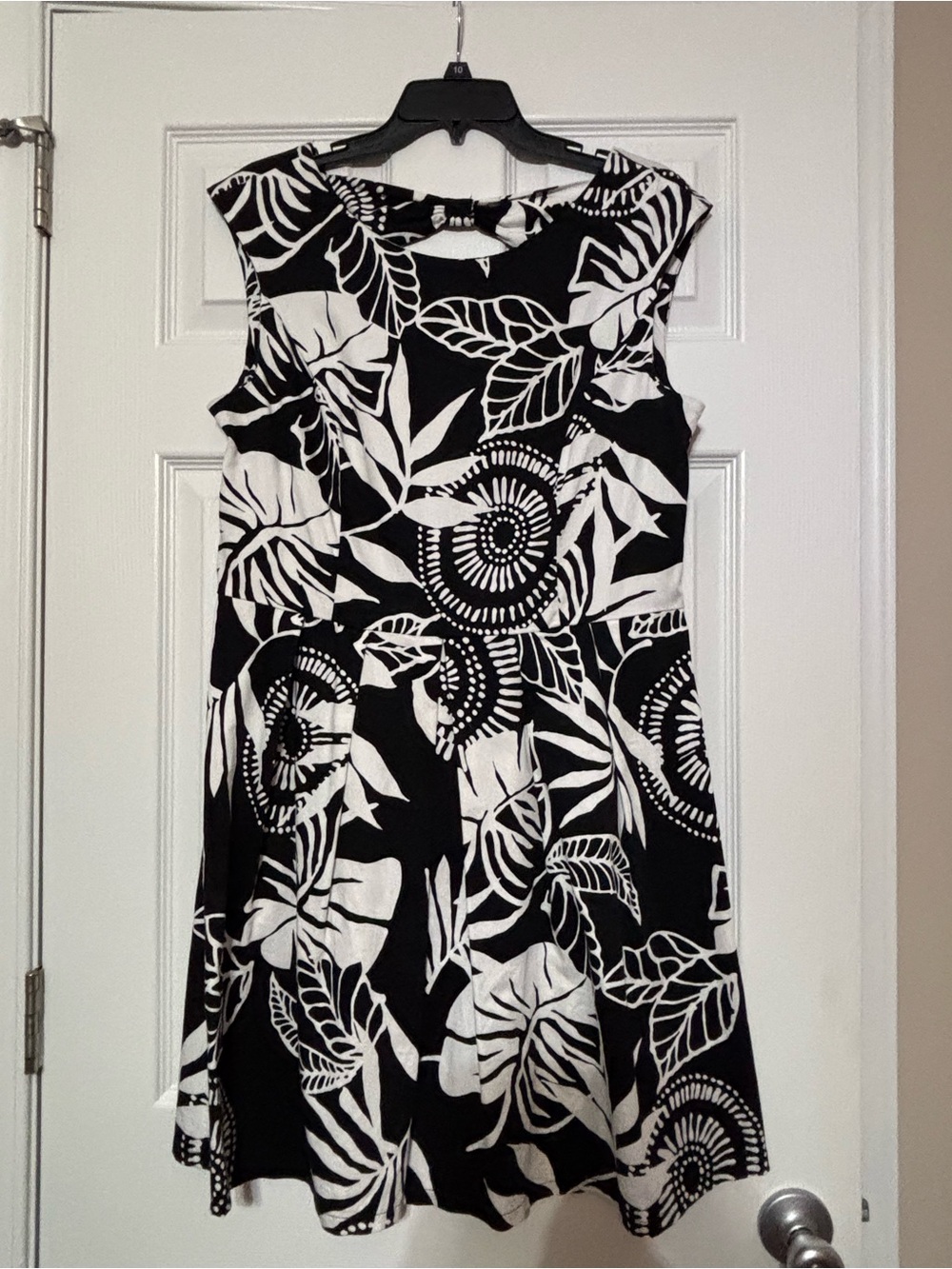 Perceptions Black & White Floral Midi Dress